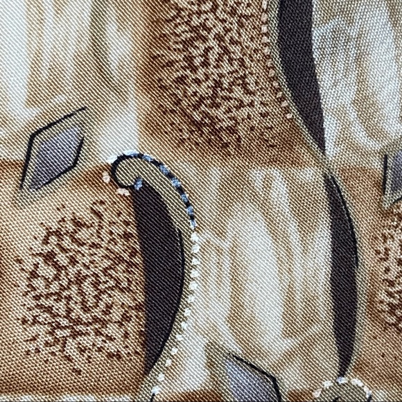 Silk Tie Champagne Cocktail Collection by Stonehenge - Picture 7 of 8